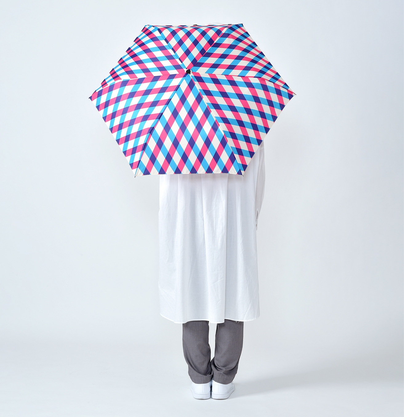 Danke 晴雨兼用傘 折りたたみ傘 使用イメージ1